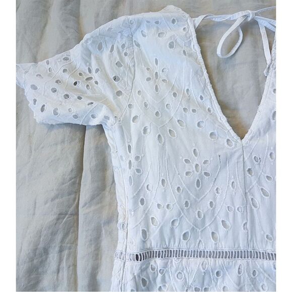 Abercrombie & Fitch White Eyelet Tie-Back Romper - Picture 6 of 11